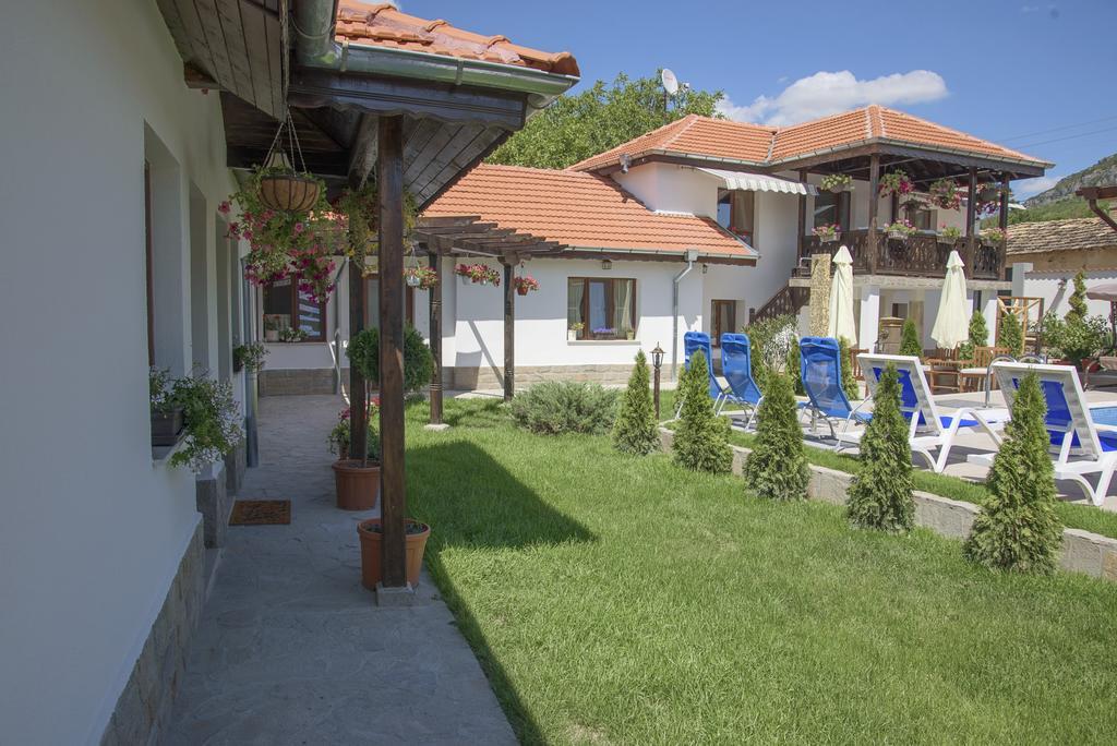 Guest House Zlateya Madara Zewnętrze zdjęcie